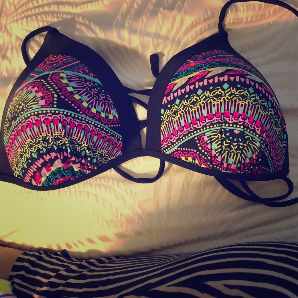 Bikini top